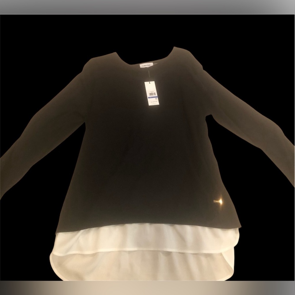 Calvin Klein NWT XL Black and White sweater Retail 80 HOST PICK